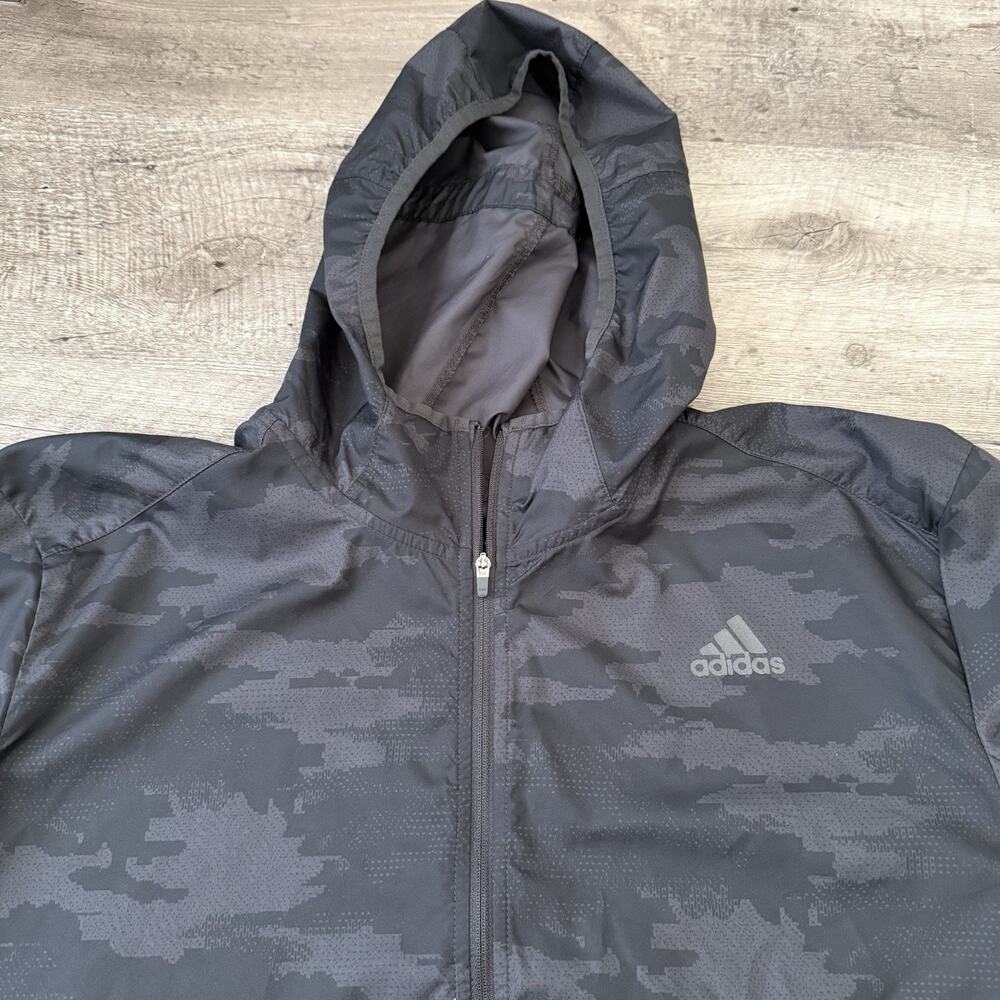 Adidas Super Lightweight Jacket Mens Medium Response Wind Camo Carbon CY5738